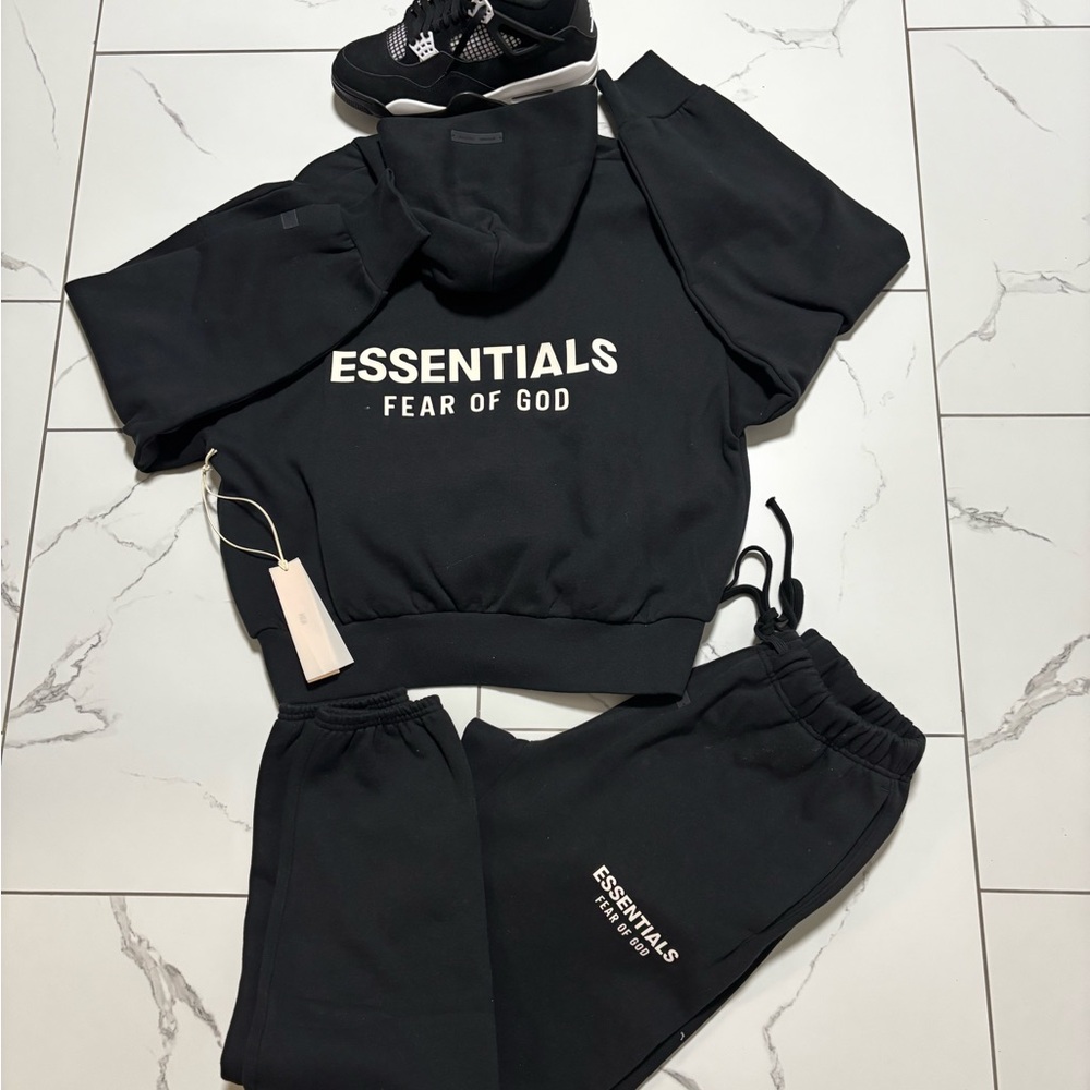 Essentials Fear of God Black and white set 2025 version all sizes